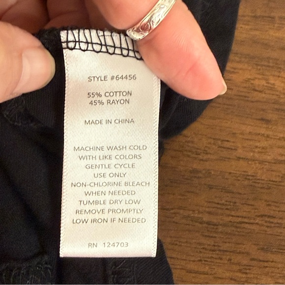 Hannah Black Short Sleeve Tee Large Boho Embroidered Floral Festival Top - Picture 7 of 8